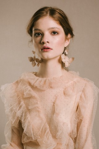 Nude Zephyr Earrings
