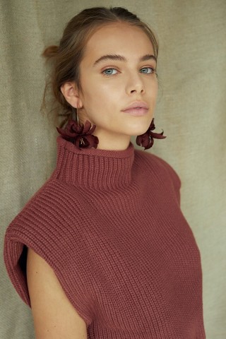 Iris Hazelnut Earrings