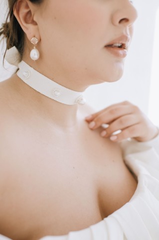 Isadora Pearl Earrings