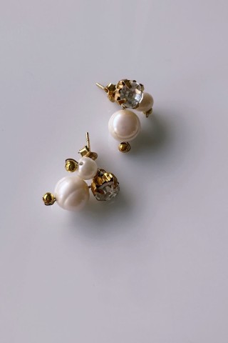 Clara Studs Earrings 
