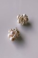 grace-studs-natural-pearl-earrings-decolove-2