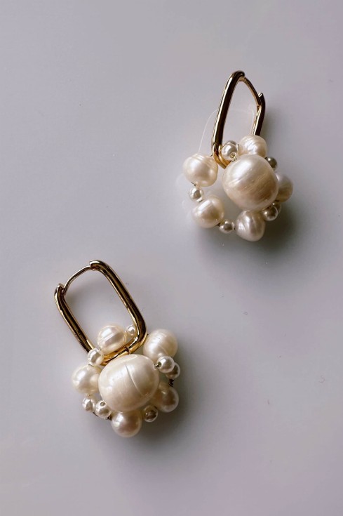 grace-studs-pearl-hoop-earrings-decolove
