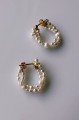 baby-grace-hoop-pearl-earrings-decolvoe